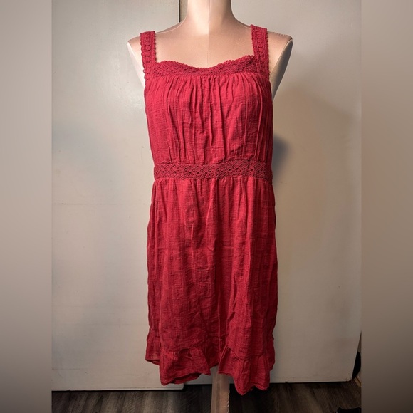 Dress - Picture 3 of 3